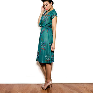 Vintage 1970s L / XL Sheer Green Dress w/ Abstract Feather & Leaf Print Large X-Large  Retro Spring Boho - Thumbnail 2