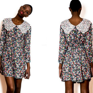 Vintage M / L Floral Button Up Romper With Lace Peter Pan Collar Medium Large Jumper Dress