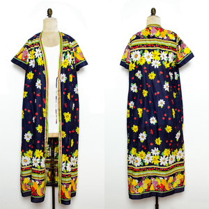 Vintage 1950s M / L Floral Maxi Dress Robe Vest  Blue Cherries Medium Large Retro Housewife - Thumbnail 4