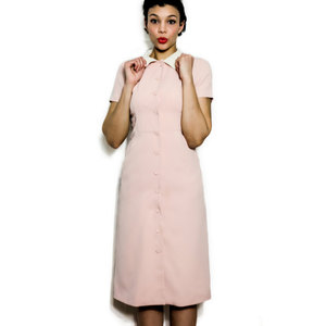 Vintage Medium Large M / L 1950s Mod Dress Pink Button Down French Nurse Style Uniform Midi w/ Peter Pan Collar - Thumbnail 2