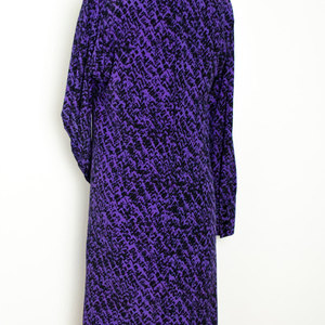 Vintage M / L Purple Shift Dress w/ Black Marbling Long Sleeve Midi Retro Mad Men Boho - Thumbnail 4