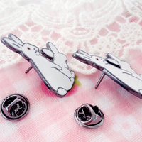 GET LUCKY BUNNY PIN  - Thumbnail 4