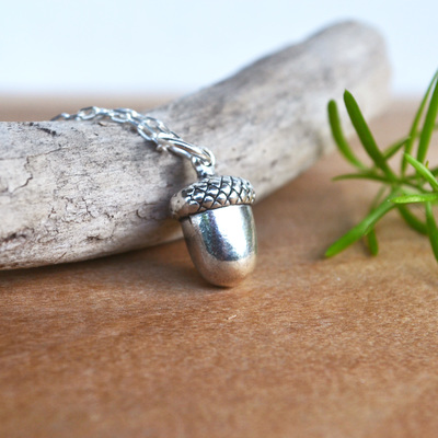 Tiny acorn necklace, small acorn necklace, fall necklace, squirrel jewelry, nature lover, autumn jewelry, small necklace - Thumbnail 1