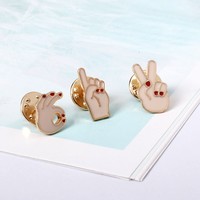 Metal Victory OK Finger Brooches - Thumbnail 1
