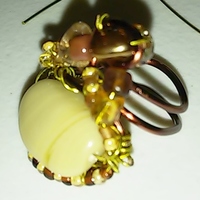 brown,cream gold and bronze wire ring - Thumbnail 3