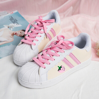 STRAWBERRY SNEAKERS - Thumbnail 4