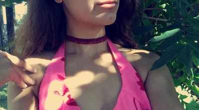 The Burgundy Cocktail Choker