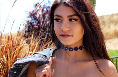 The Flower Power Choker 