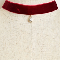 VELVET CENTER STONE CHOKER - MAROON OR BLACK