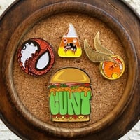 Spidey Carnage Yin-Yang Pin - Thumbnail 3