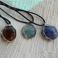 Gemstone cabochon moon necklace - Thumbnail 1