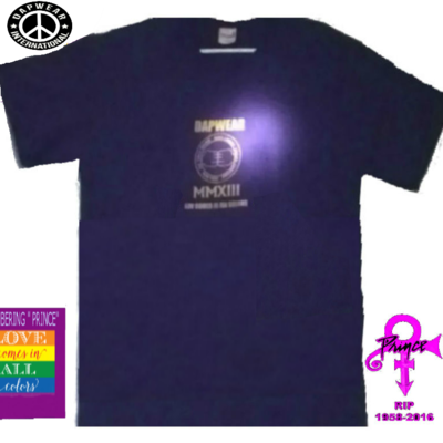 "luv comes in all colors" ( inscription on shirt)