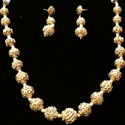 Beaded bandan necklace set