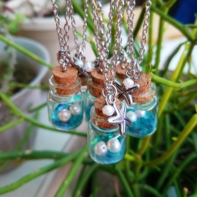 Mermaid motel necklace