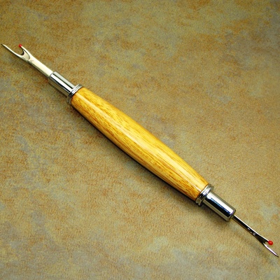 Canary wood double seam ripper