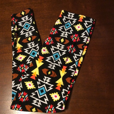 Tribal reservation leggings
