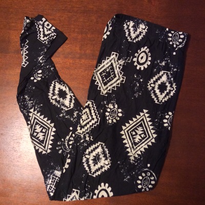 Sketched Aztec Plus Size Leggings