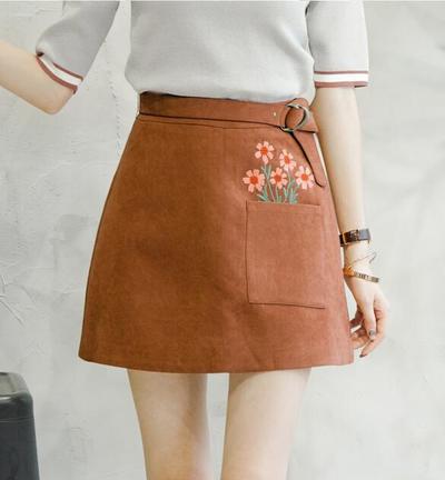Flowers in Pocket Skirt