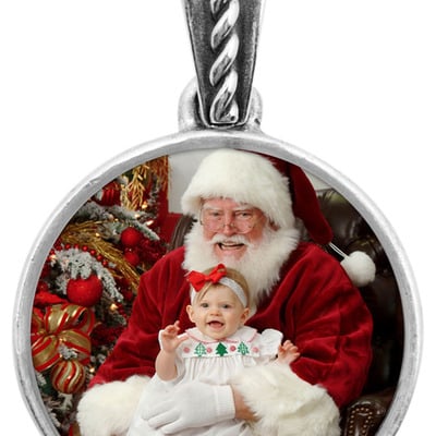 Heirloom portrait 13/16" pendant with rope twist  - Thumbnail 1