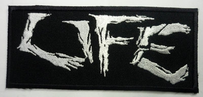 LIFE embroidered patch (I)