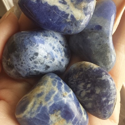 Large tumbled sodalite - Thumbnail 4