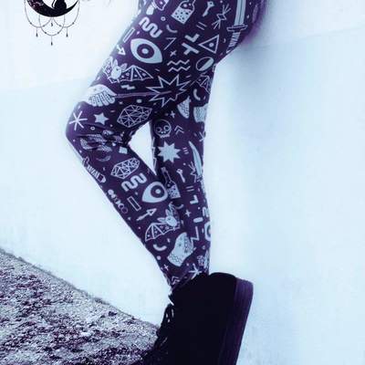 Occult leggings