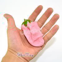 Kiibru Super Soft Strawberry Squishy (scented!) - Thumbnail 3