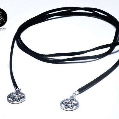 Suede necklace with pentagrams