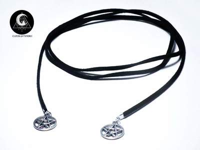 Suede necklace with pentagrams