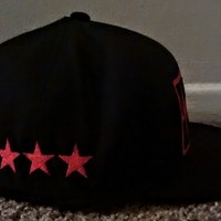 E.R (EMT) (Black&Blood Red) Fitted Hat With Stars. - Thumbnail 1