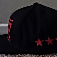E.R (EMT) (Black&Blood Red) Fitted Hat With Stars. - Thumbnail 2