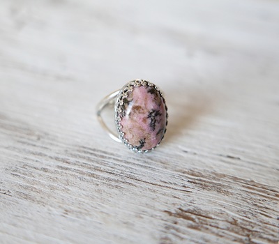 [SALE] Medium Rhodocrosite Ring