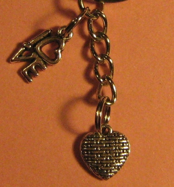 L<3ve Heart Key Chain