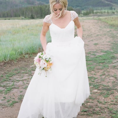 Modest cap sleeves tulle wedding dress