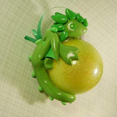 Green sphere ornament dragon