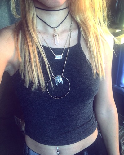 Circle Quartz Shards Necklace 