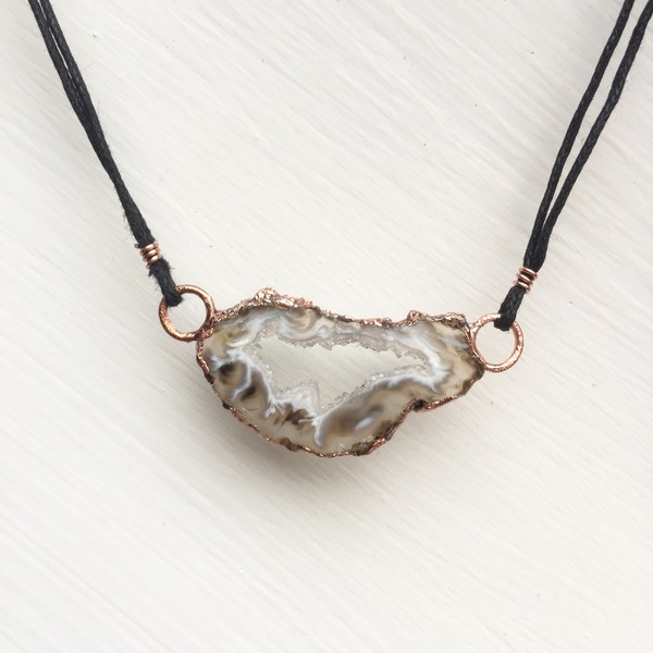 AGATE GEODE SLICE #1 NECKLACE