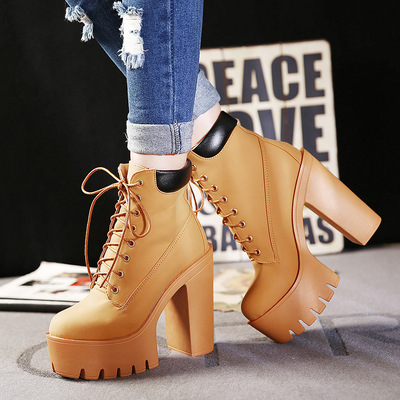 Ultra-high chunky heel short canister martin boots - Thumbnail 4