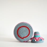 Berber Basket Handwoven Vintage Moroccan Berber Wool Lidded Basket  - Thumbnail 3