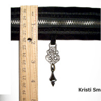 Extra wide velvet gothic fetish choker - Thumbnail 3