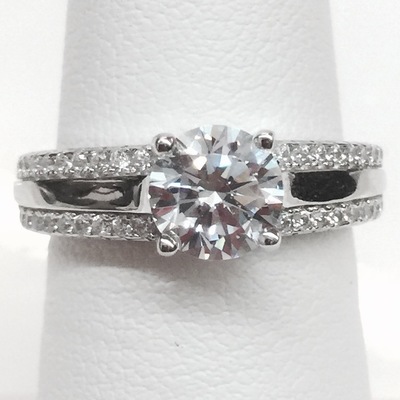 Engagement ring 15350