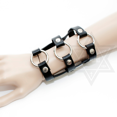 Triple rings bracelet