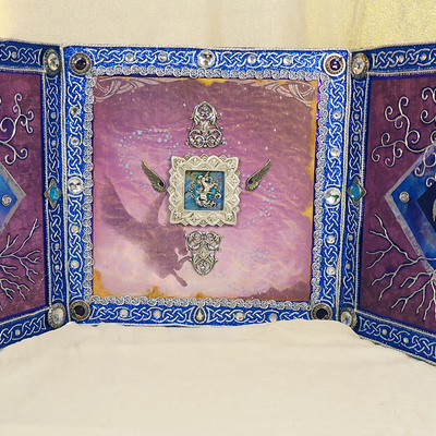 Flight of the unicorn - triple panel 