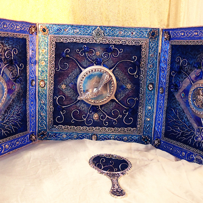 The glass slipper - triple panel 