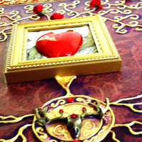 Fairytale Apple (3) - triple panel  - Thumbnail 4