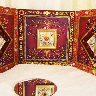 True love's kiss (2) - triple panel 