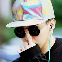 HOLOPUNK SNAPBACK - Thumbnail 3