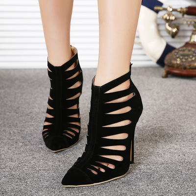 Socialite favorites hollow out pointed black sandals