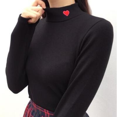 Heart embroidered high neck t-shirt