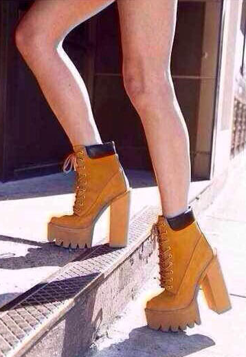 Cool Round Head Block Color Chunky High-Heeled Boots